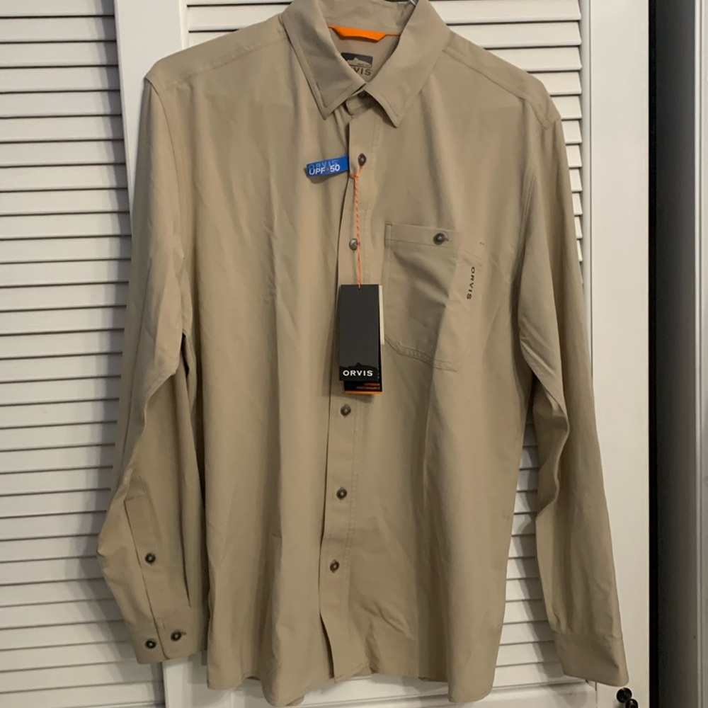 Mens Lightweight, New with tags.  Smoke free home.